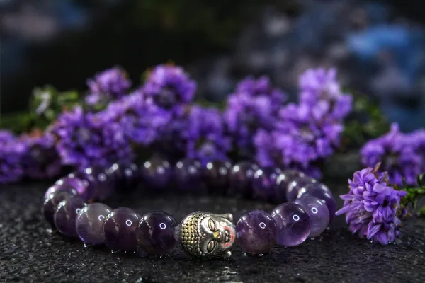 Amethyst_Bracelet_With_Free_Selenite_Tumble
