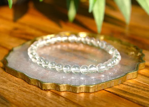 Clear_Quarts_Bracelet_With_Free_Selenite_Tumble