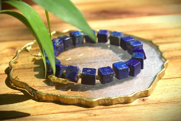 Lapis_Lazuli_Square_Bead_Bracelet_With_Free_Selenite_Tumble