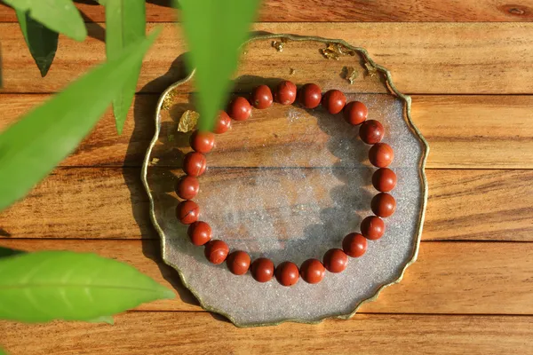 Red_Jasper_Bracelet_With_Free_Selentile_Tumble