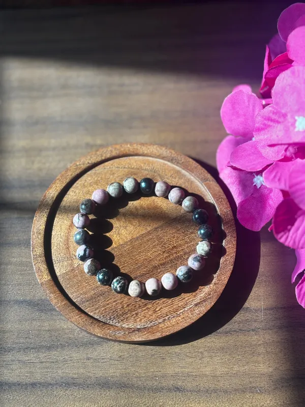 Rhodonite_Bracelet_With_Free_Selenite_Tumble
