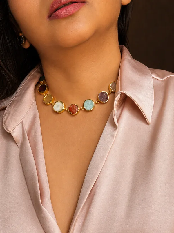 Multi_Stone_Single_Layer_Stone_Set_Golden_Collection