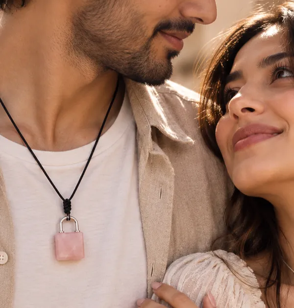 Rose_Quarts_Lock_Pendant
