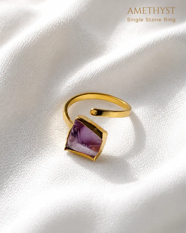 Amethyst_Single_Stone_Ring_Golden_Collection