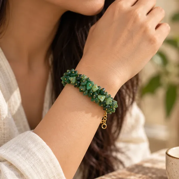 Women_S_Green_Aventurine_Chips_Bracelet_With_Free_Selenite_Tumble