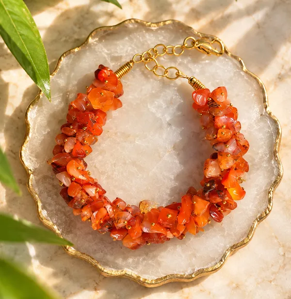 Women_S_Carnelian_Chips_Bracelet_With_Free_Selenite_Tumble