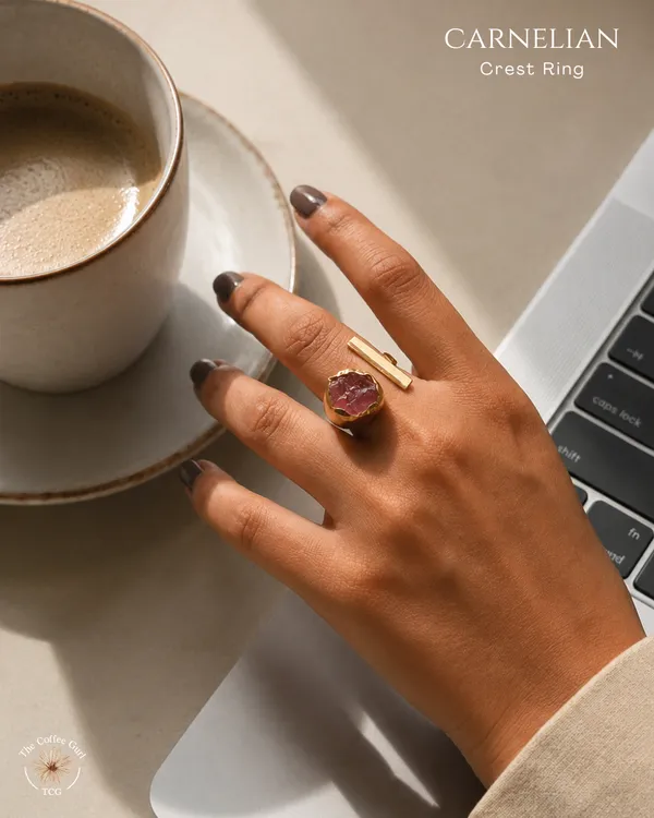 Carnelian_Crest_Ring_Golden_Collection
