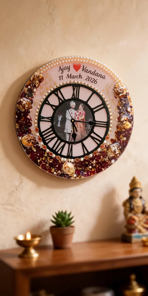 Personalized_Resin_Wall_Clock_With_Couple_Photo_And_Names