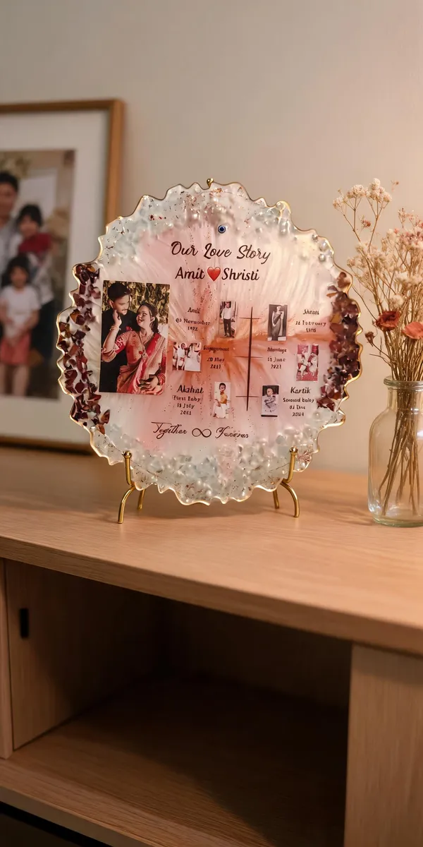 Personalized_Resin_Love_Story_Photo_Plate_With_Stand