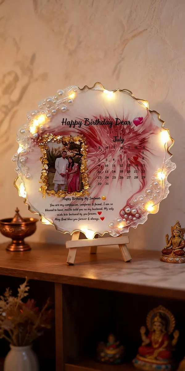 Resin_Personalized_Photo_Frame_With_Led_Lights_And_Easel_Stand