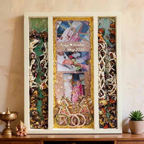 Personalized_Wedding_Photo_Frame_With_Floral_Decor