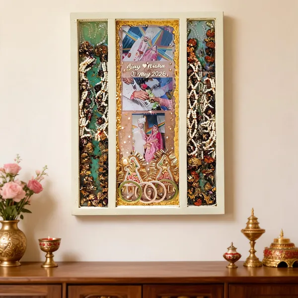 Personalized_Wedding_Photo_Frame_With_Floral_Decor