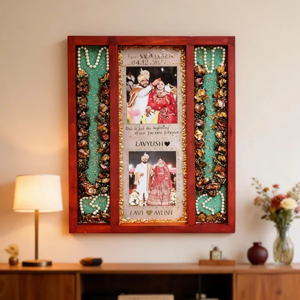 Wooden_Decorative_Wedding_Couple_Photo_Frame