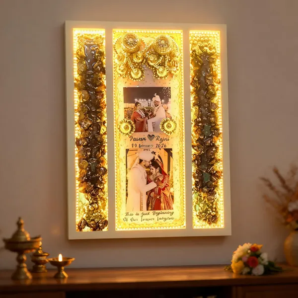 Personalized_Led_Wedding_Photo_Frame_With_Resin_Art