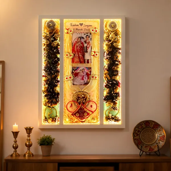 Personalized_Led_Wedding_Photo_Frame_With_Floral_Decor