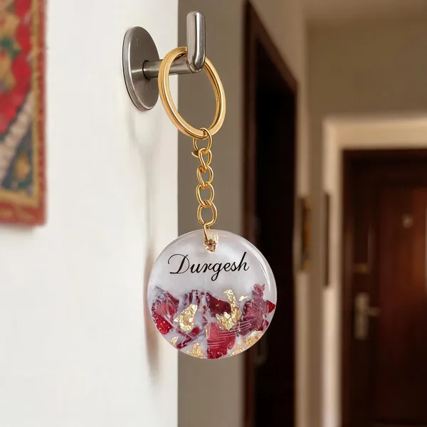 Personalized_Resin_Round_Keychain_With_Gold_Foil_Accents