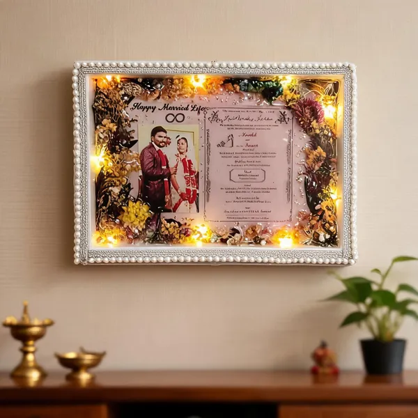 White_Floral_Resin_Personalized_Wedding_Invitation_Photo_Frame_With_Led_Lights