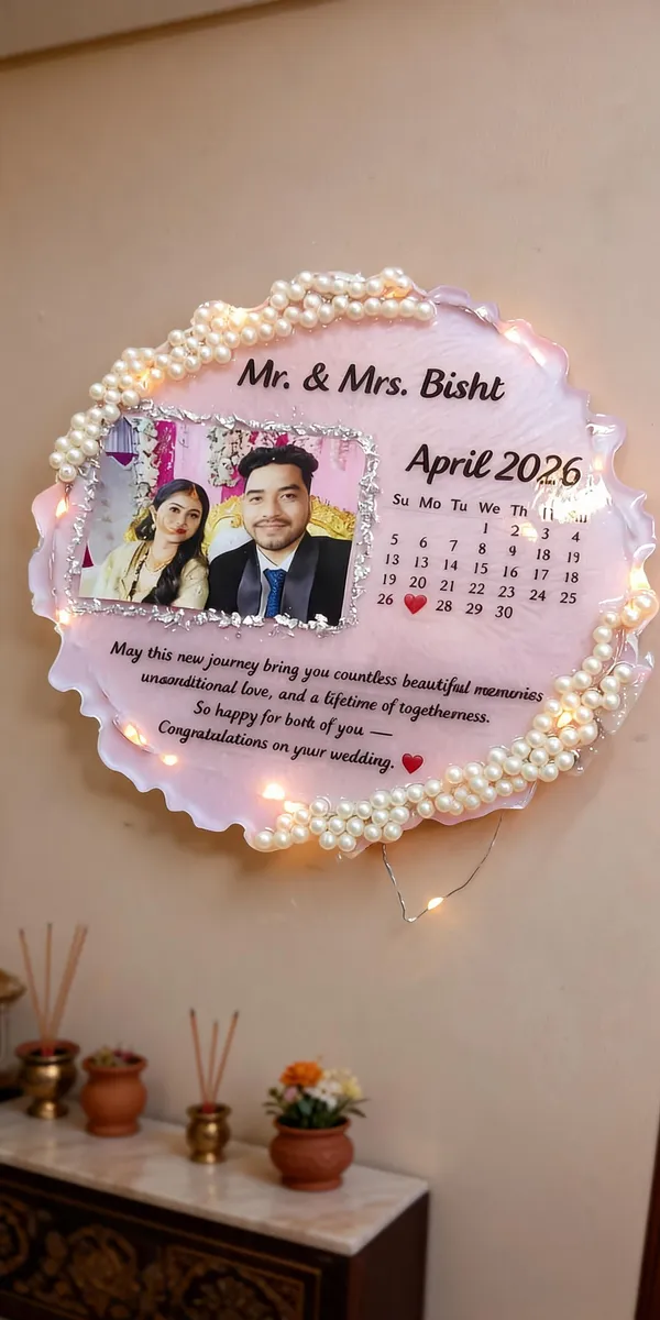 Personalized_Photo_Calendar_With_Pearl_Border_And_Led_Lights