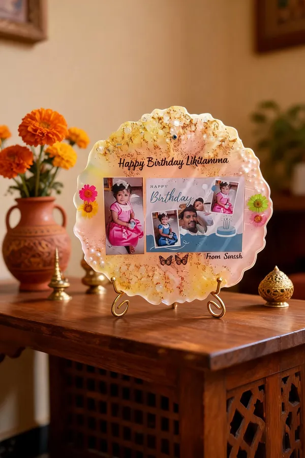 Personalized_Resin_Photo_Frame_With_Stand_For_Birthday_Gifting