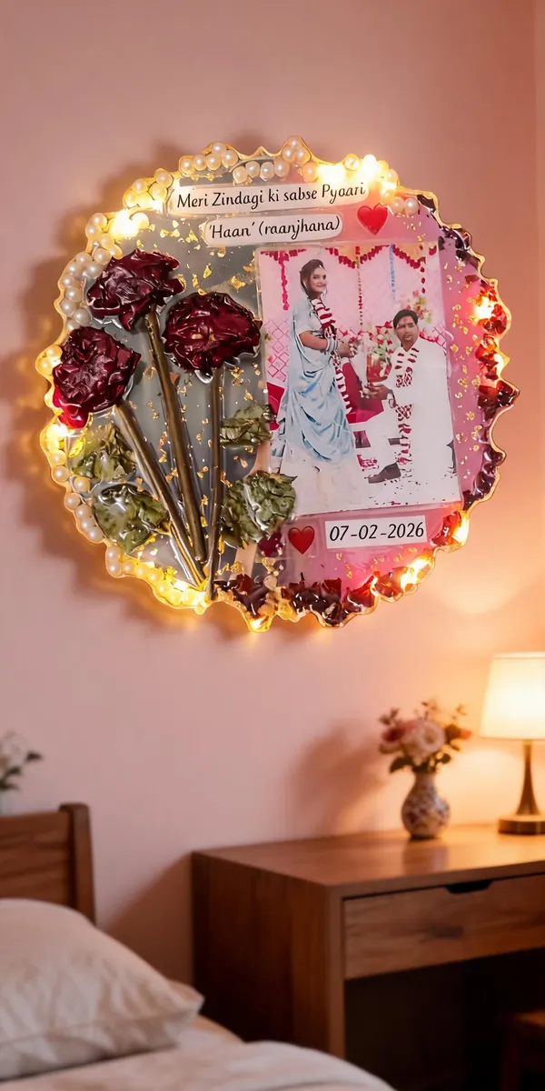 Personalized_Led_Photo_Frame_With_Dried_Roses_On_Easel_Stand