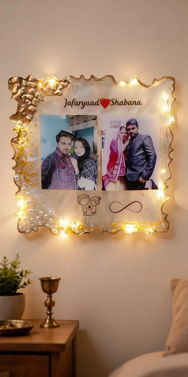 Personalized_Couple_Photo_Frame_With_Led_Lights_And_Stand
