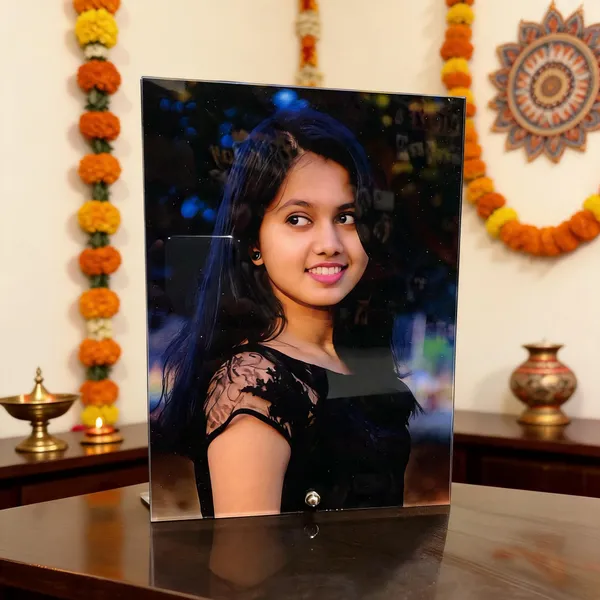 Acrylic_Personalized_Photo_Print_Standing_Frame*