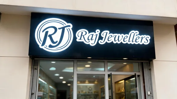 Custom_Led_Illuminated_Shop_Name_Signboard*