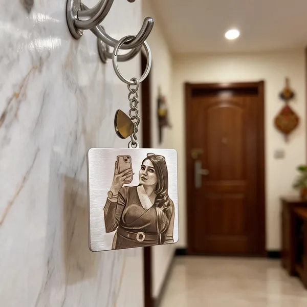 Personalized_Photo_Engraved_Metal_Keychain_With_Gift_Box*