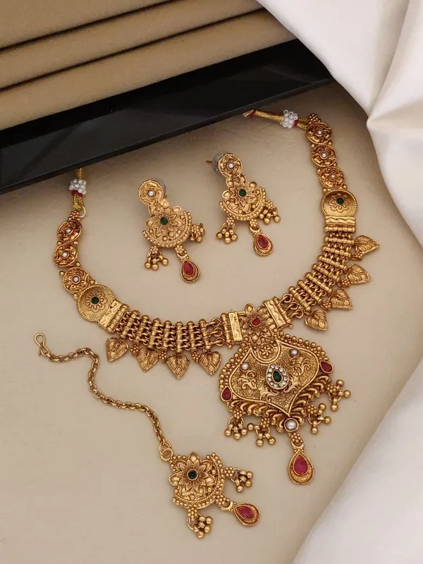 Gold_Alloy_Antique_Temple_Necklace_Set_With_Earrings_For_Women
