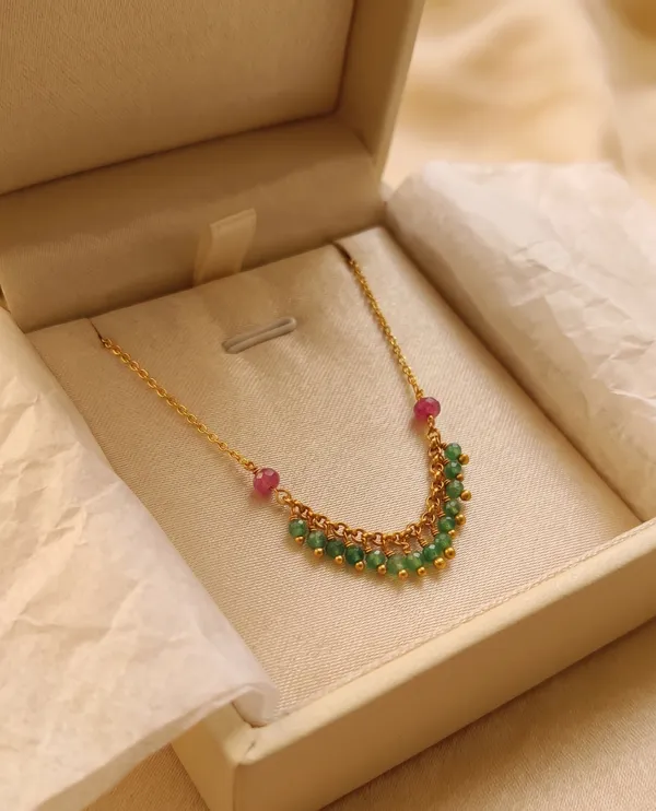 Green_Alloy_Beaded_Necklace_For_Women