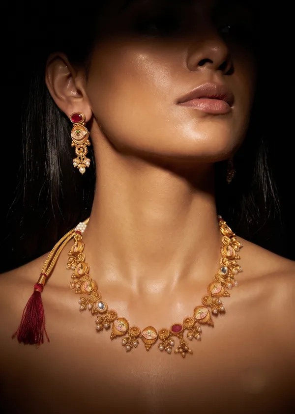 Gold_Plated_Alloy_Kundan_Pearl_Red_Stone_Necklace_Set_For_Women