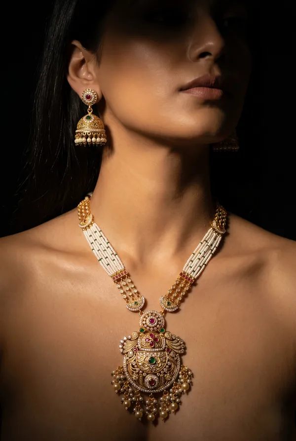 Antique_Gold_Plated_Alloy_Pearl_Beaded_Necklace_Set_With_Jhumkas