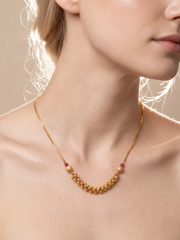 Gold_Alloy_Pink_Accent_Beaded_Chain_Necklace_For_Women