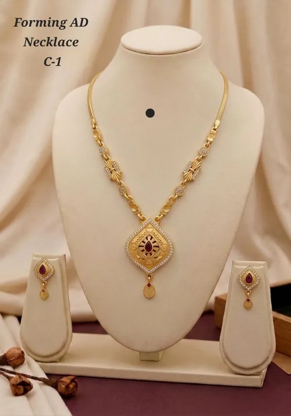 Gold_Plated_Alloy_Ad_Stone_Teardrop_Pendant_Necklace_Set_With_Earrings