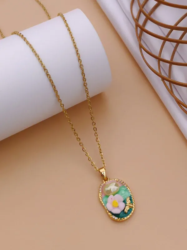 Gold_Alloy_Floral_Enamel_Oval_Pendant_Necklace_For_Women