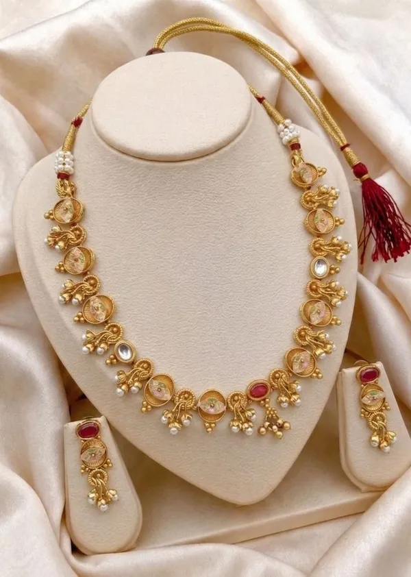 Gold_Plated_Alloy_Kundan_Pearl_Red_Stone_Necklace_Set_For_Women