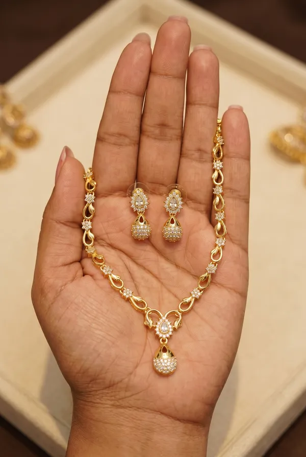Gold_Plated_Alloy_Crystal_Floral_Teardrop_Necklace_Set_For_Women