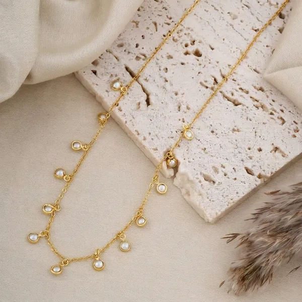 Gold_Plated_Alloy_Pearl_Charm_Necklace_For_Women