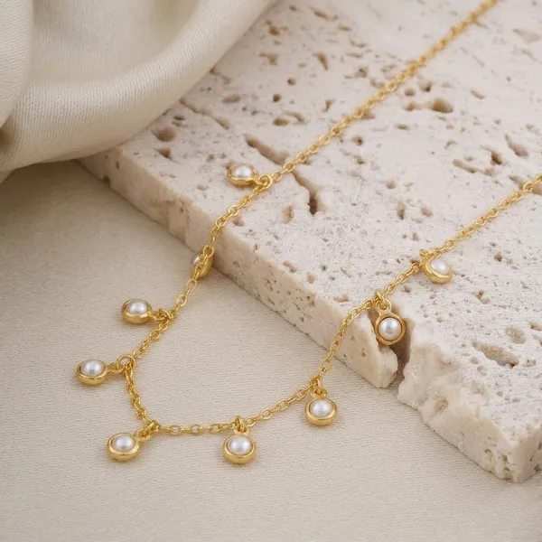 Gold_Plated_Alloy_Pearl_Charm_Necklace_For_Women