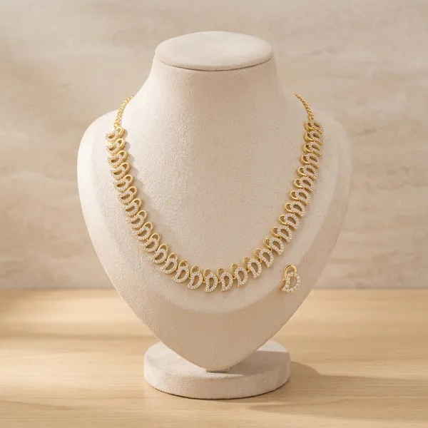 Silver_Alloy_Crystal_Heart_Motif_Necklace_Set_For_Women