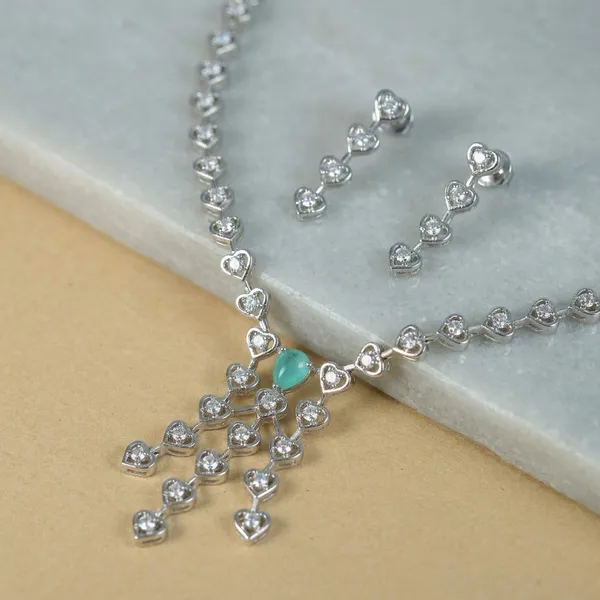 Silver_Alloy_Heart_Shaped_Crystal_Necklace_Set_With_Earrings