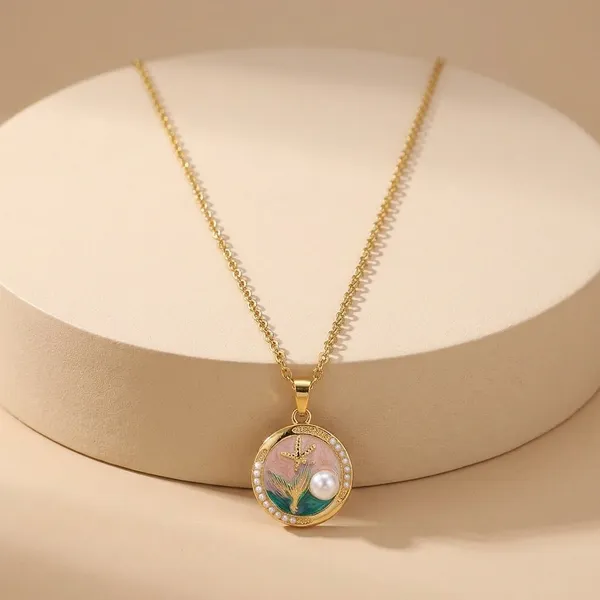Gold_Plated_Alloy_Butterfly_Pearl_Circular_Pendant_Necklace_For_Women