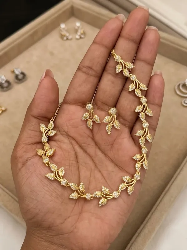 Gold_Plated_Alloy_Butterfly_Leaf_Motif_Necklace_Set_For_Women