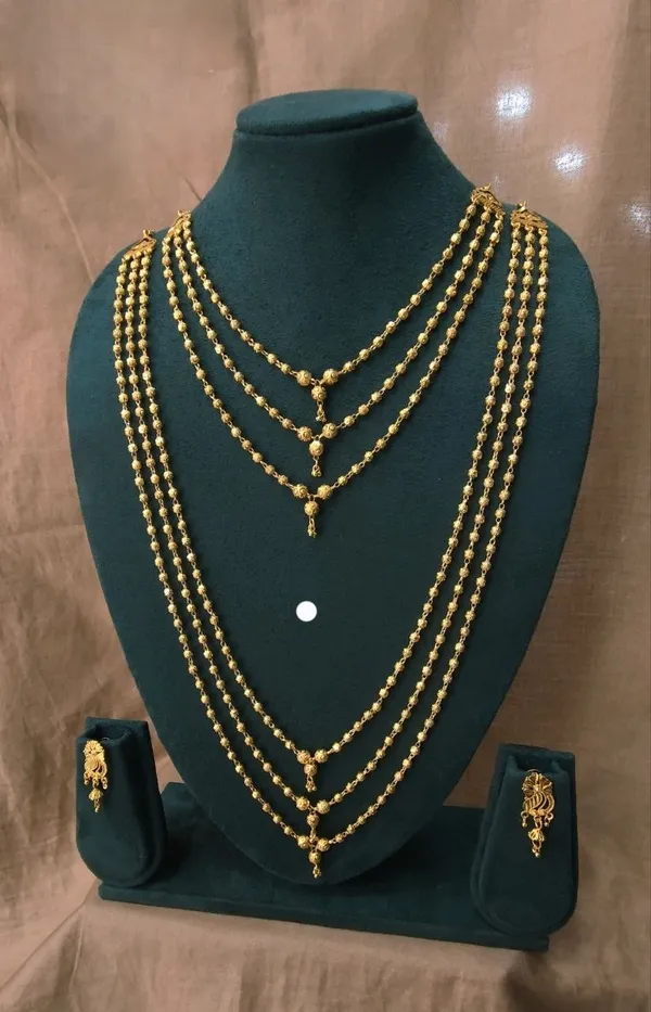 Gold_Alloy_Layered_Mala_Combo_Set_18_And_30_Inch_With_Earrings