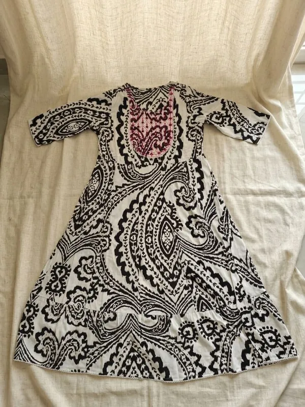 easttowest_traders_Women_Paisley,_Embroidered,_Printed_Flared_Kurta_(Black)