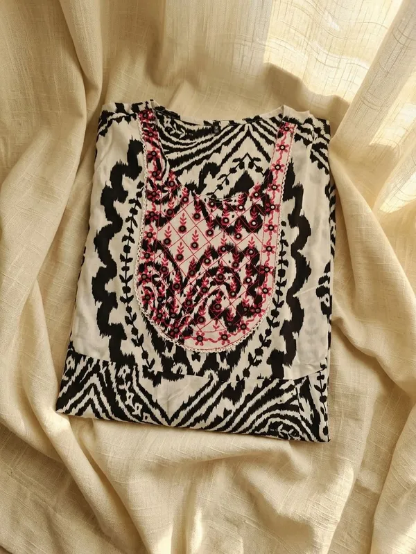 easttowest_traders_Women_Paisley,_Embroidered,_Printed_Flared_Kurta_(Black)