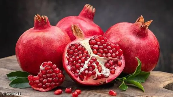 Green_Dalim_Anar_Pomegranate_Fruit_Plant