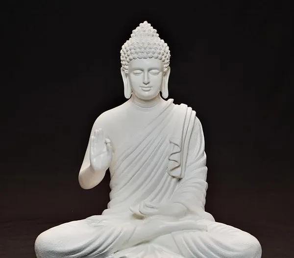 Meditating_Buddha_Statues_for_Home_Décor