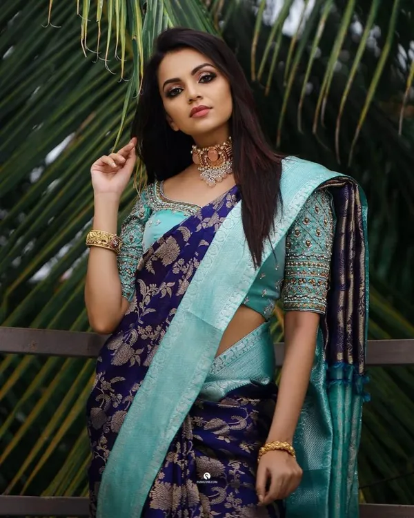 Deep_Purpule_Soft_Silk_Saree_With_Unstitched_Blouse_For_Women