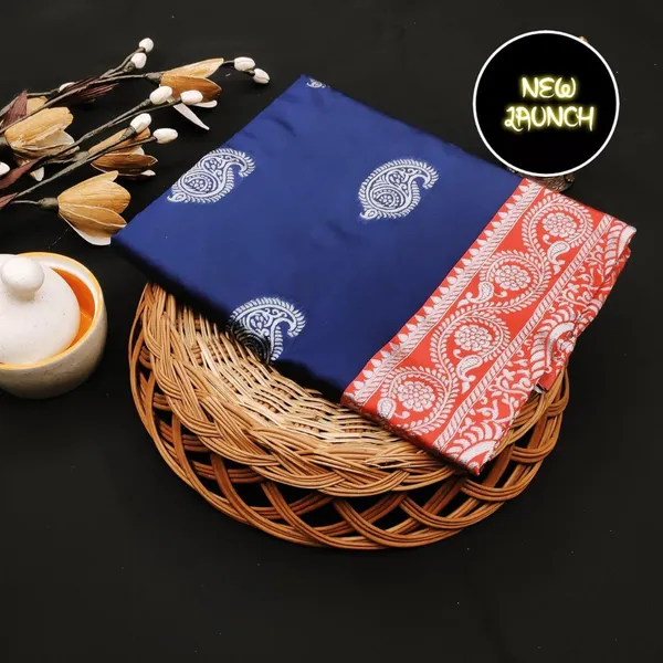 Blue_Pink_Soft_Silk_Saree_With_Unstitched_Blouse_For_Women